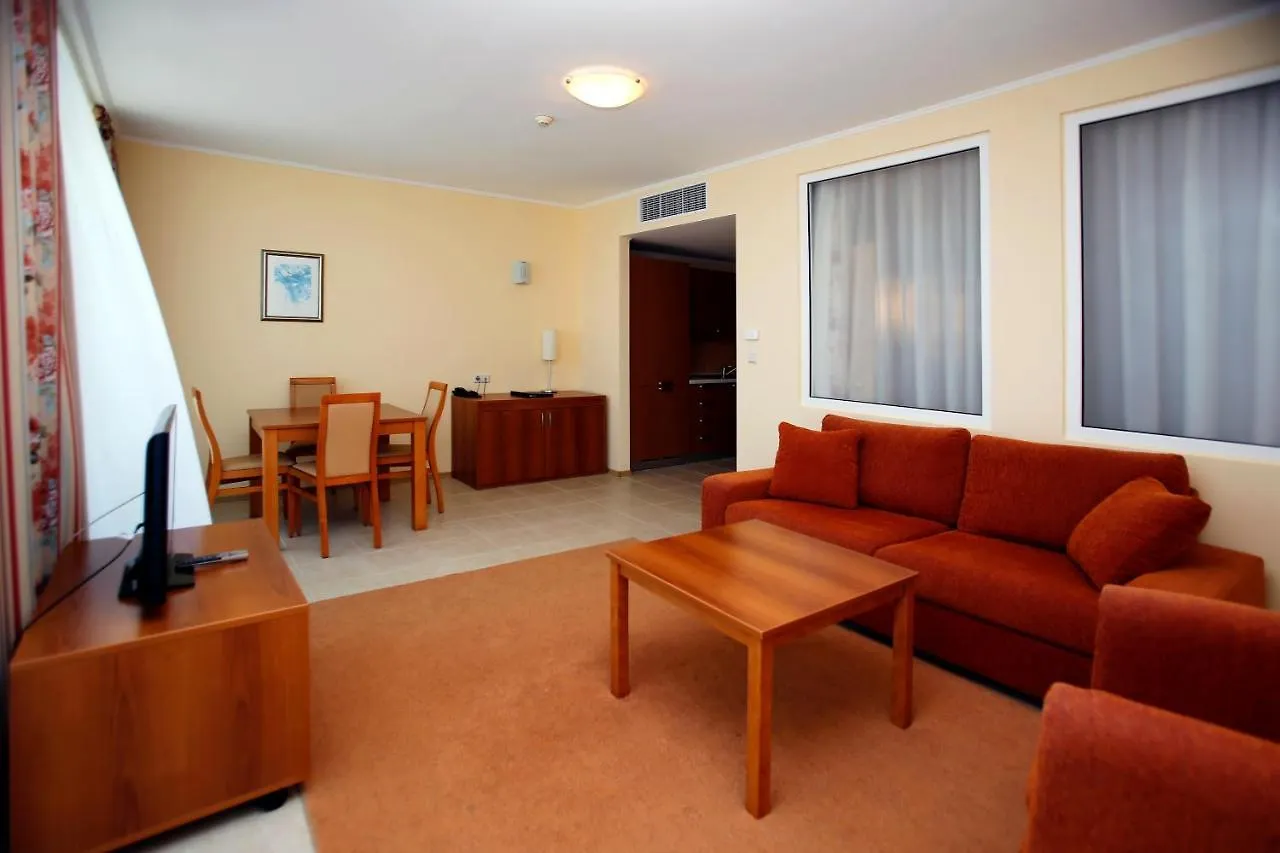 פומורי Sunset Resort דירה